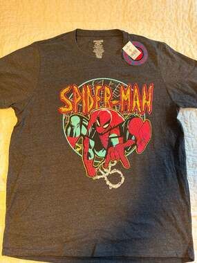 Marvel Spider-Man Beyond Amazing 60 Amazing Years Graphic T-Shirt Size XL
